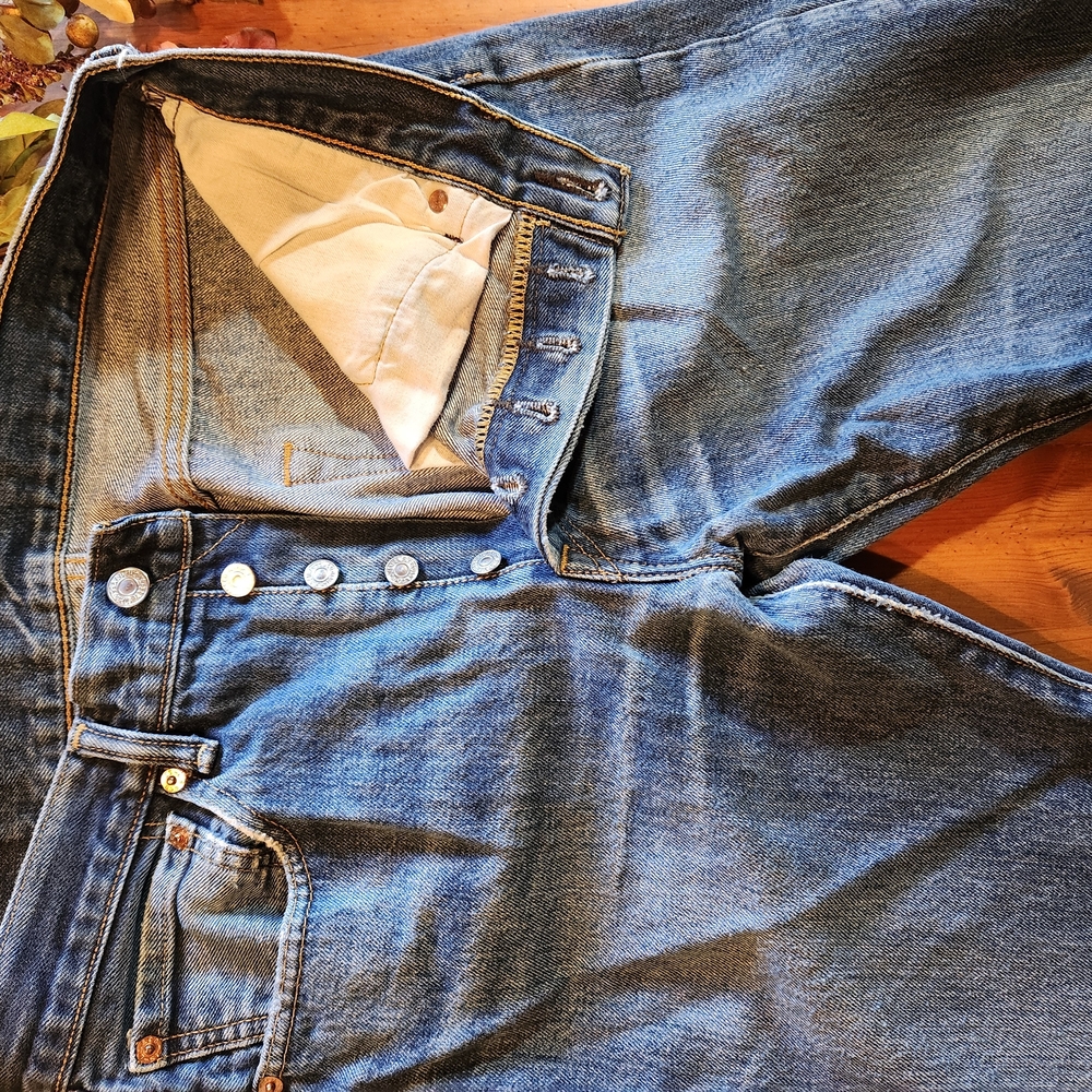 Men's 501 LEVI'S Blue Jeans 32×34 - Picture 3 of 7